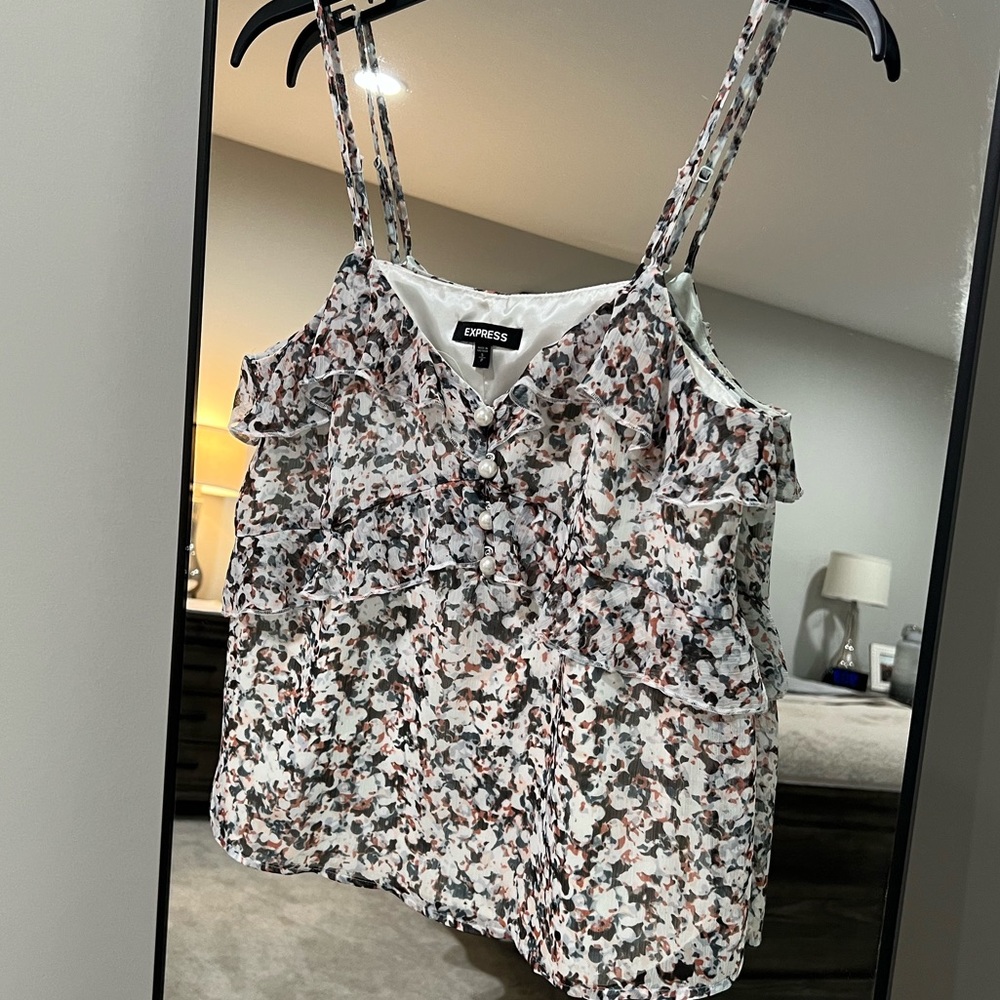 Express: Size Small, Floral, Pearl Button, Tank